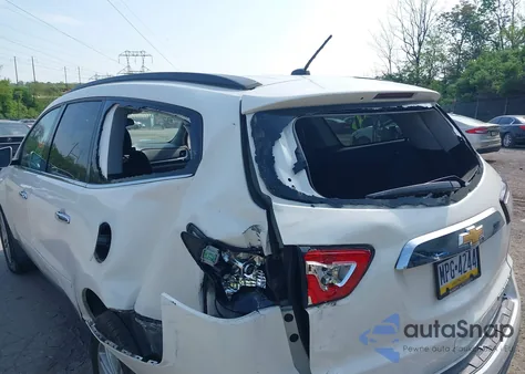 2014 Chevrolet Traverse 1Lt z USA, uszkodzony, nr VIN 1GNKRGKD8EJ332302